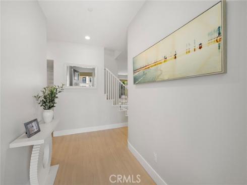 128 Mongoose , Irvine, CA