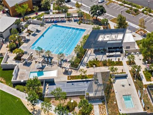 128 Mongoose , Irvine, CA