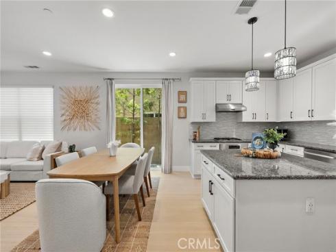 128 Mongoose , Irvine, CA