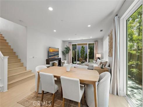 128 Mongoose , Irvine, CA