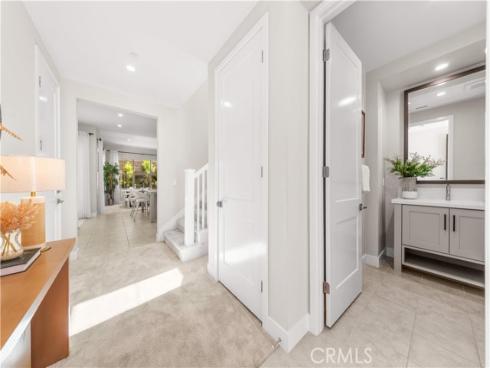 147 Fairgreen , Irvine, CA