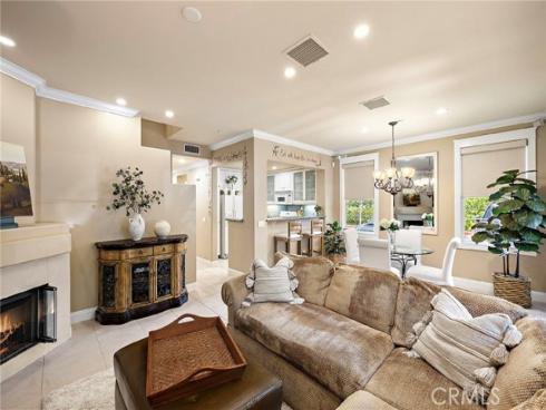 62 Dovetail , Irvine, CA