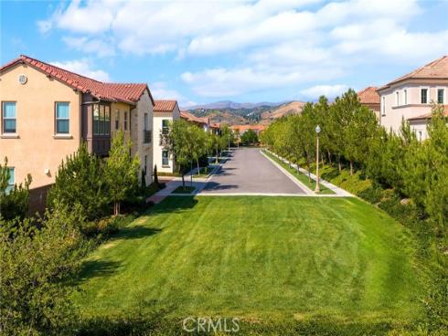 107 Petunia , Irvine, CA