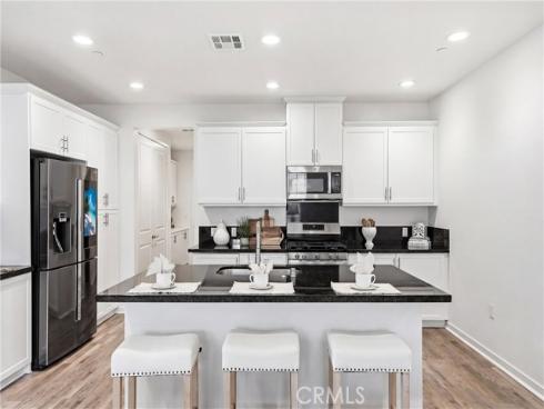 102 Trailblaze , Irvine, CA