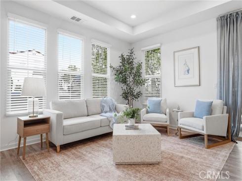 102 Trailblaze , Irvine, CA