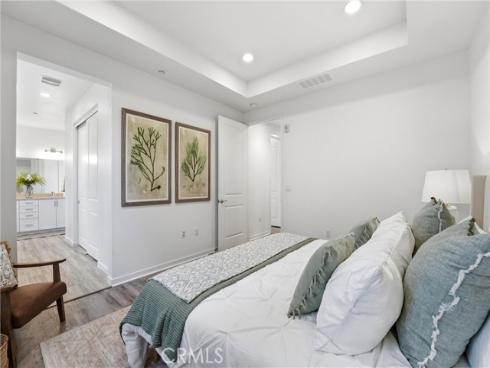 102 Trailblaze , Irvine, CA