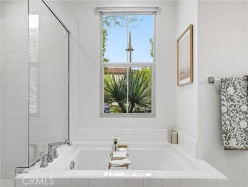 102 Trailblaze , Irvine, CA