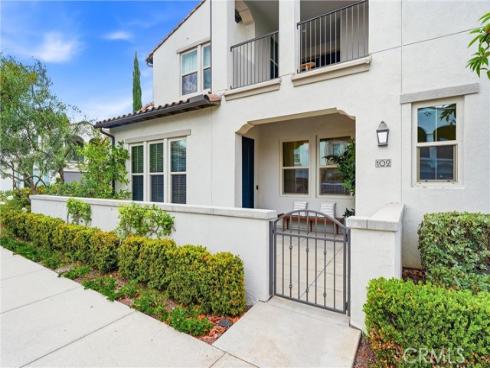 102 Trailblaze , Irvine, CA