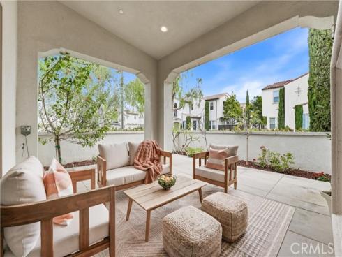 102 Trailblaze , Irvine, CA