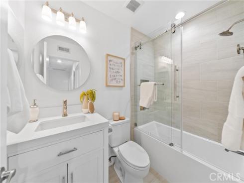 51 Ashbrook , Irvine, CA