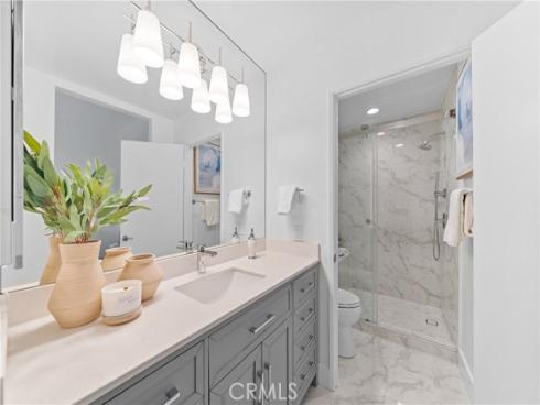 51 Ashbrook , Irvine, CA