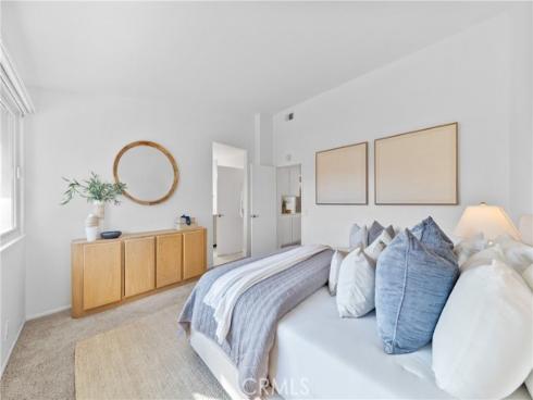 51 Ashbrook , Irvine, CA
