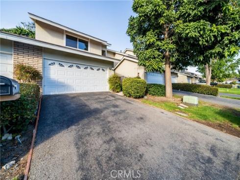 51 Ashbrook , Irvine, CA