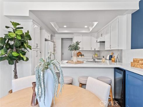 51 Ashbrook , Irvine, CA