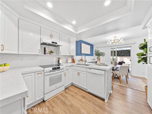 51 Ashbrook , Irvine, CA