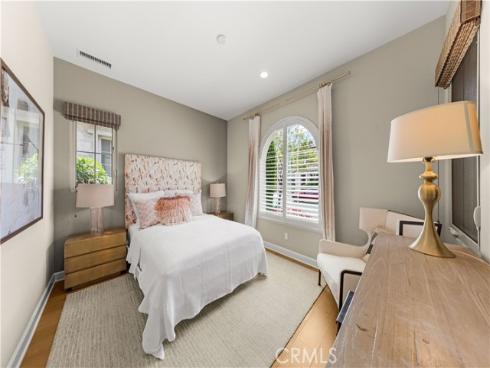 121 Whisper Rock , Irvine, CA