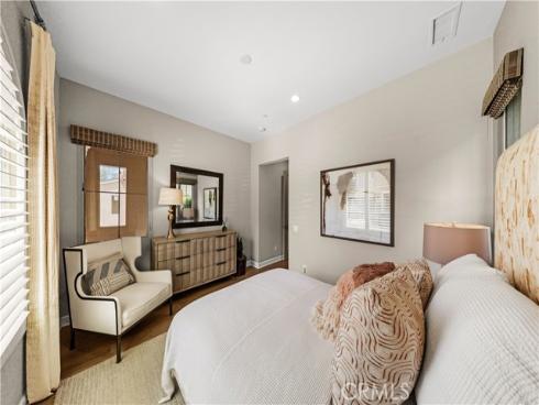 121 Whisper Rock , Irvine, CA