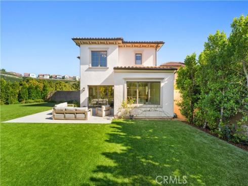 162 Winnett , Irvine, CA