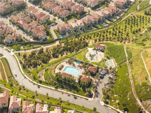 162 Winnett , Irvine, CA