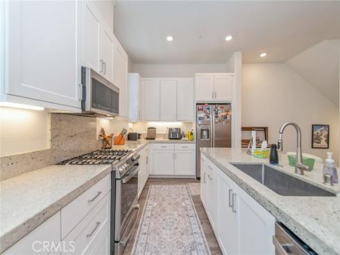 233  Sash  , Irvine, CA