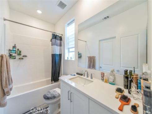 233  Sash  , Irvine, CA