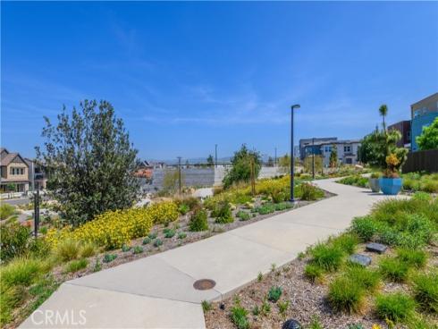 233  Sash  , Irvine, CA