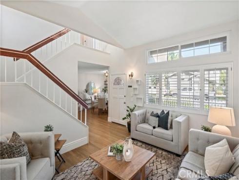 61 Bridgeport , Irvine, CA