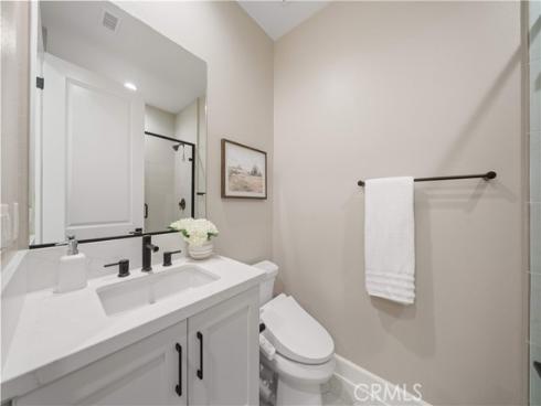 136 Salt Spg , Irvine, CA