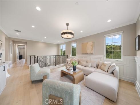 136 Salt Spg , Irvine, CA