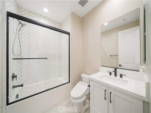 136 Salt Spg , Irvine, CA