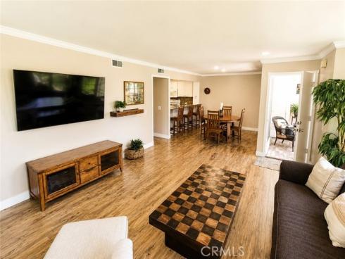 36 Woodleaf , Irvine, CA