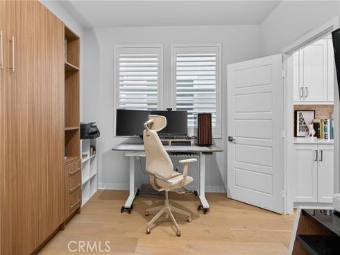 382 Chorus , Irvine, CA