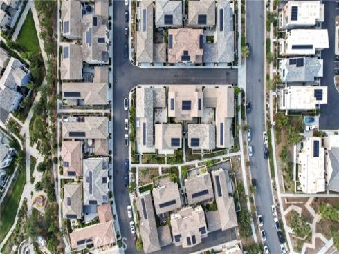 382 Chorus , Irvine, CA