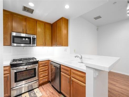 127 Jadestone , Irvine, CA