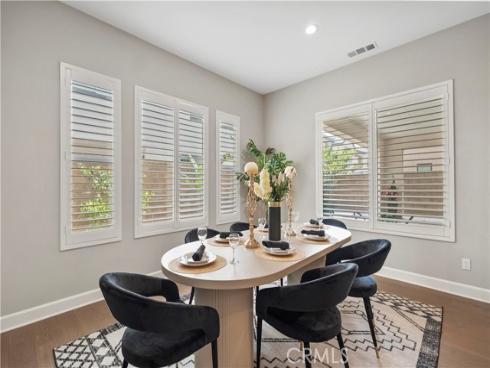 370 Sawbuck , Irvine, CA