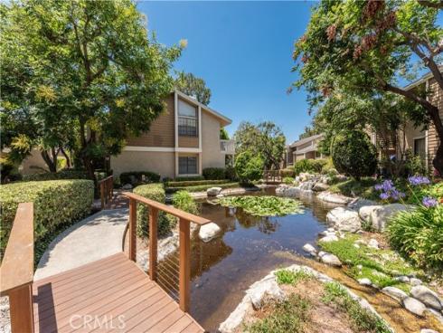 249 Pineview , Irvine, CA