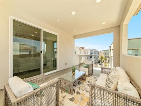 123 Tenor , Irvine, CA