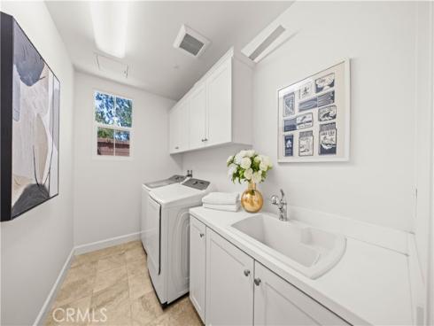 68 tollson , Irvine, CA