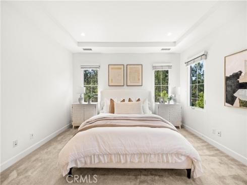 68 tollson , Irvine, CA
