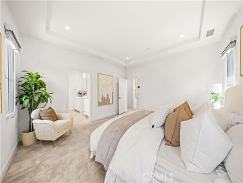 68 tollson , Irvine, CA