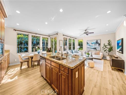 71  Brindisi  , Irvine, CA