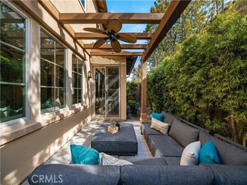 71  Brindisi  , Irvine, CA