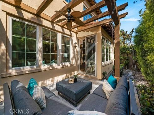 71  Brindisi  , Irvine, CA