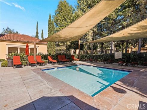 71  Brindisi  , Irvine, CA