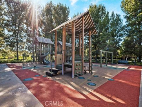 71  Brindisi  , Irvine, CA