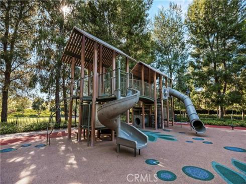 71  Brindisi  , Irvine, CA