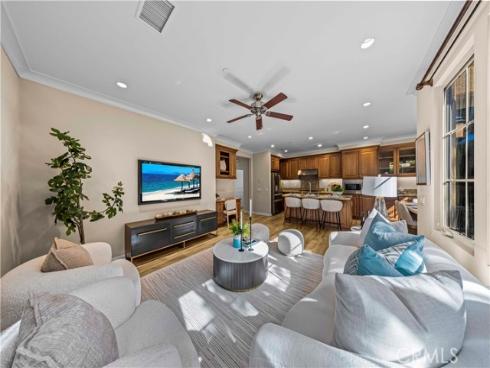 71  Brindisi  , Irvine, CA