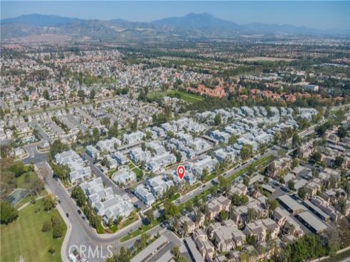 83 Huntington 278 , Irvine, CA