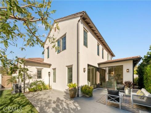 126 Bellini , Irvine, CA