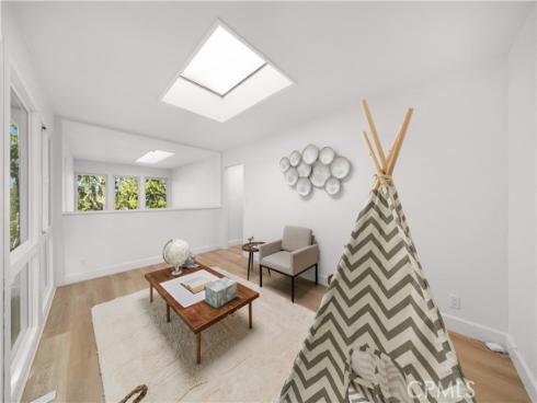 4181 Sandburg Way, Irvine, CA